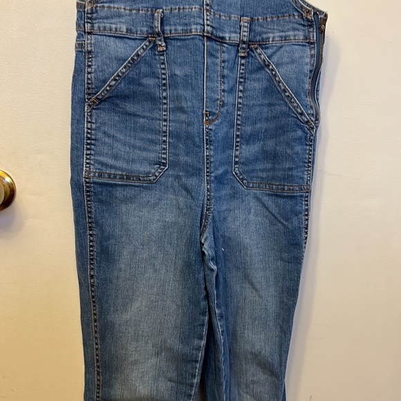 Osh Kosh Girls Bibs Size 12 - Picture 3 of 11